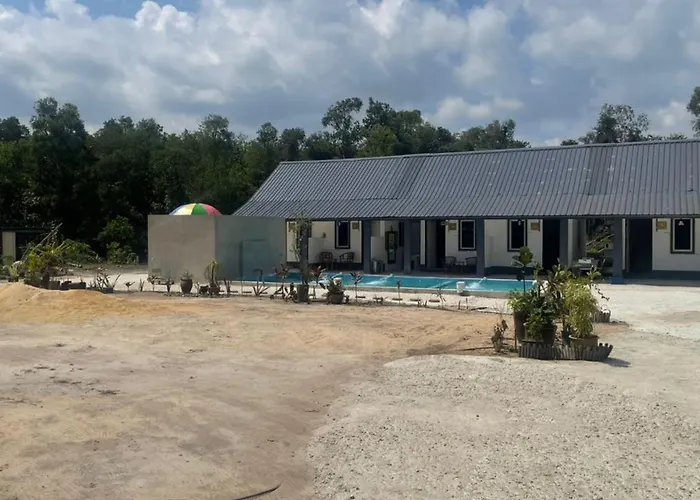 Oyo 91303 Chalet Awie