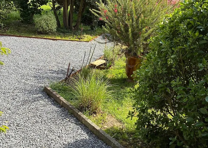 Cabanon Historique Avec Jacuzzi Prive & Jardin - Pau