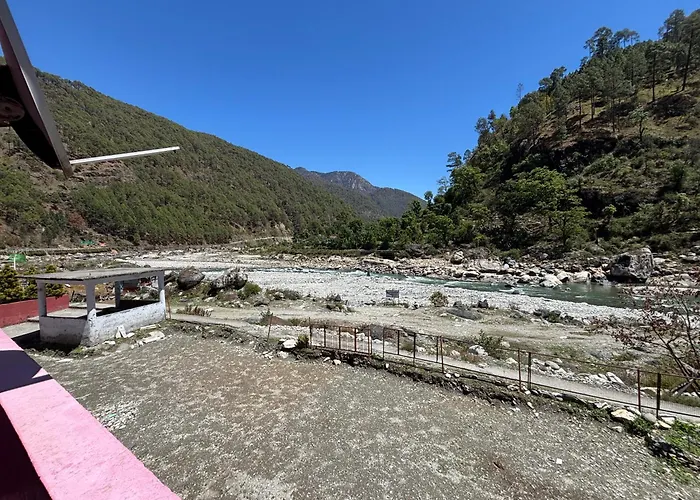 Omji Ashram - Tapovan Kuti
