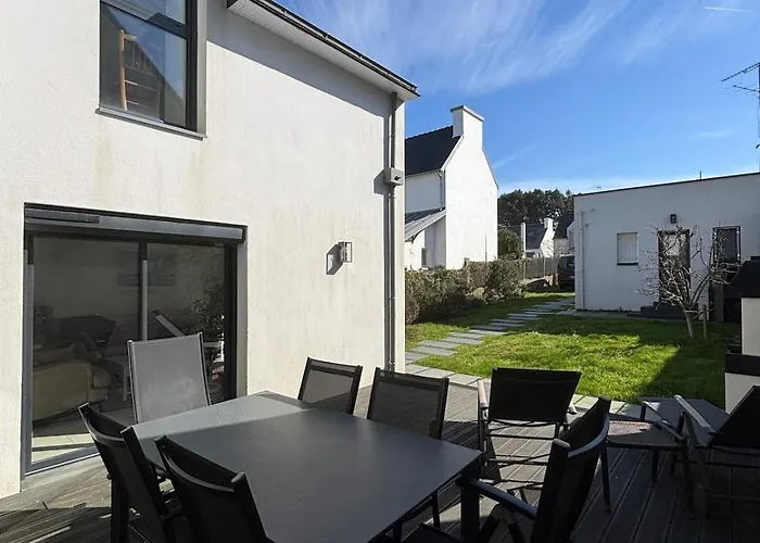 Cozy House 40 M From Cap Coz Beach