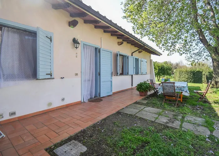 Lovely Home In Pescia Romana With Wifi