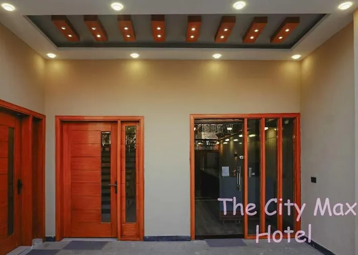 The City Max Hotel