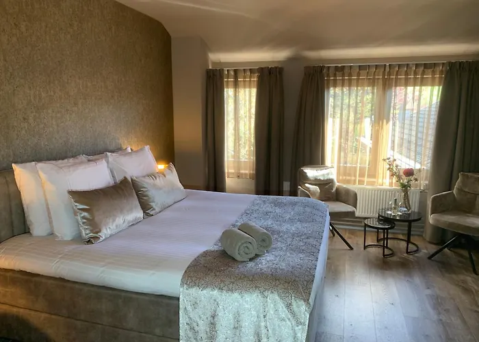 De La Frontiere Bed & Borrelbistro
