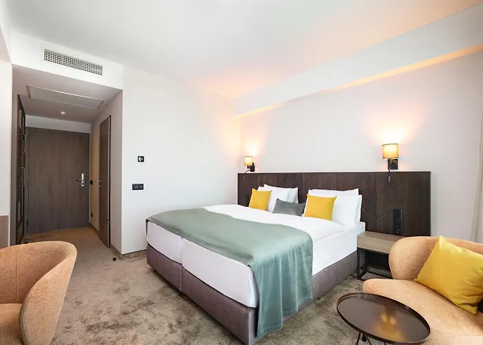 Montello Hotel