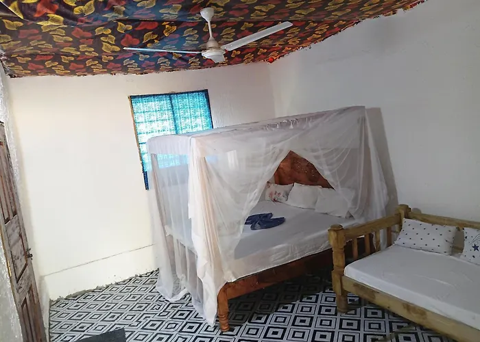 Baba Lao Beach Hostel