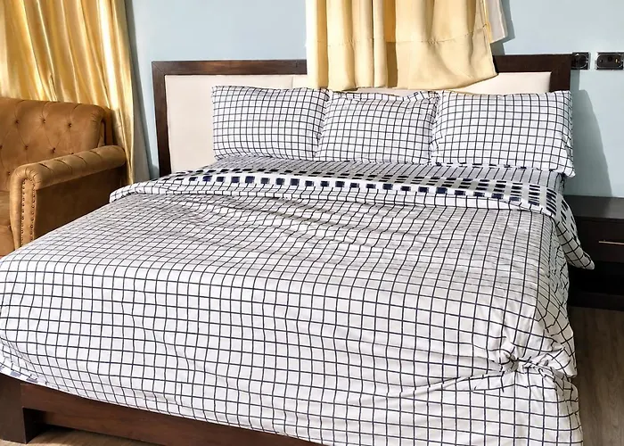 Edo Global Hotel & Suites