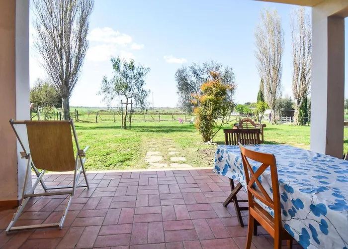 Nice Home In Pescia Romana With Wifi