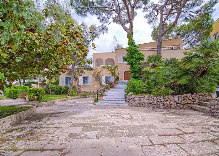 Villa Entrepins Santa Ponca By Interhome