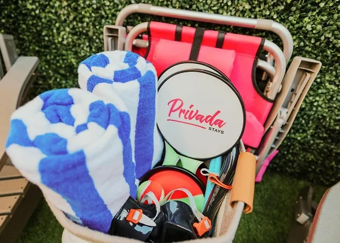 Privada Stays - Private Pools & Colorful-Chic Boutique Hotel