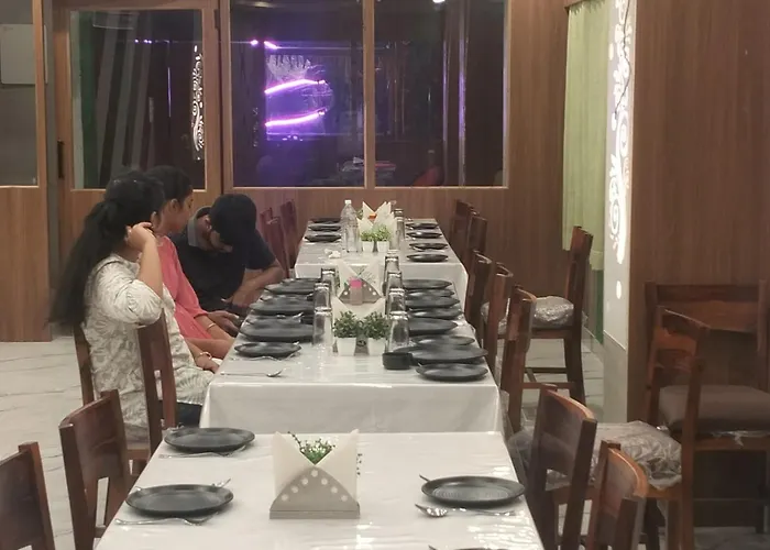Hotel Ashtha Inn