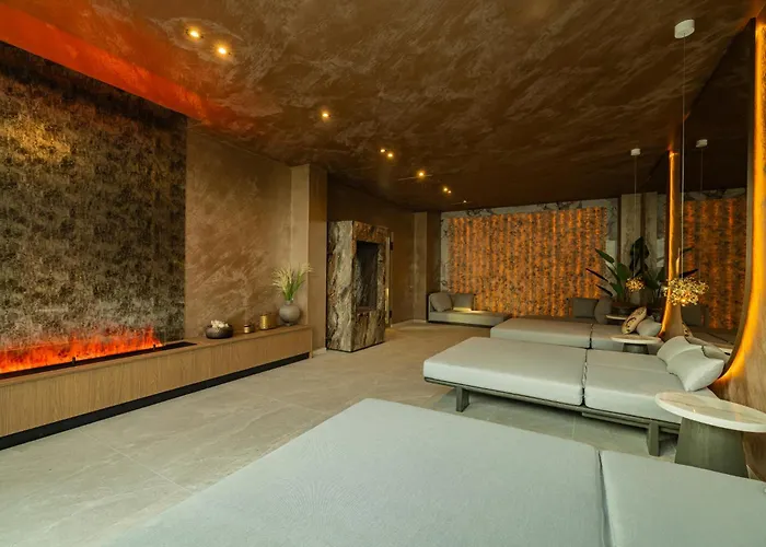 Birges Hotel Lifestyle And View