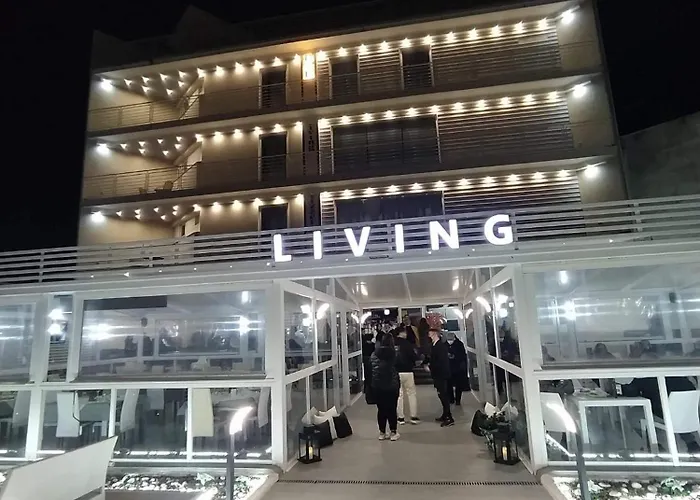 Hotel Living
