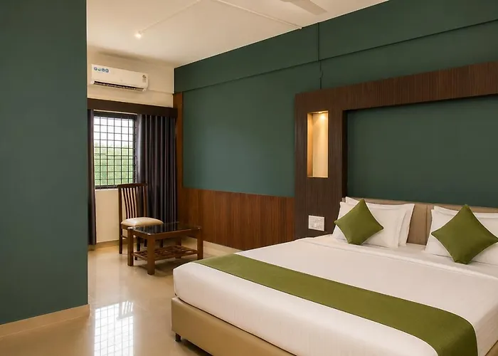 Hotel Vijaya Suites