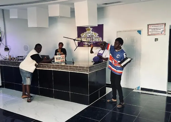 Pandorax Hotel Oluku
