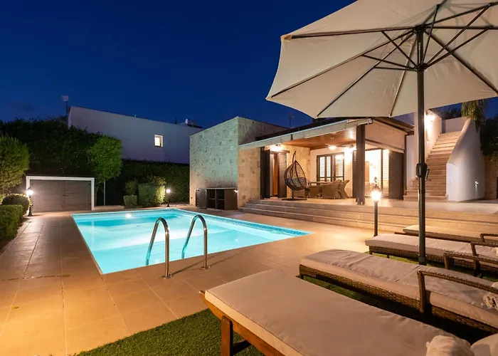 Villa Elysia Argaka - Seaview Bungalow Villa With Private Pool, Garden, Panoramic Roof Terrace And 3-Min Walk To Sea