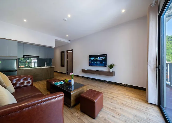 Viet Hoa Cat Ba Hotel