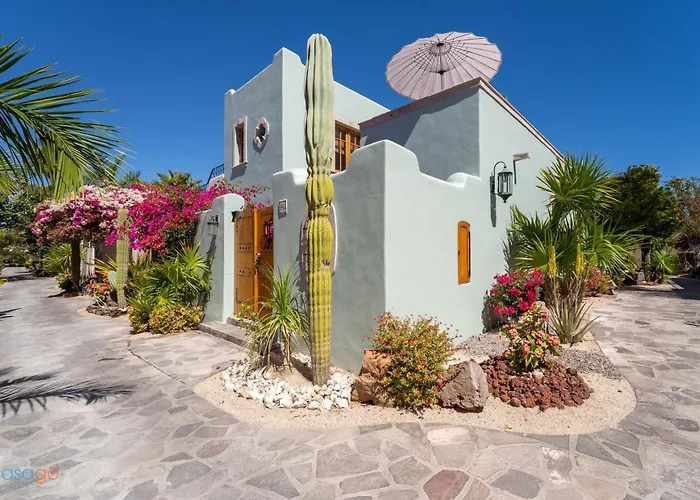 Discover This Charming 2-Bedroom Home Located In Founders Area!