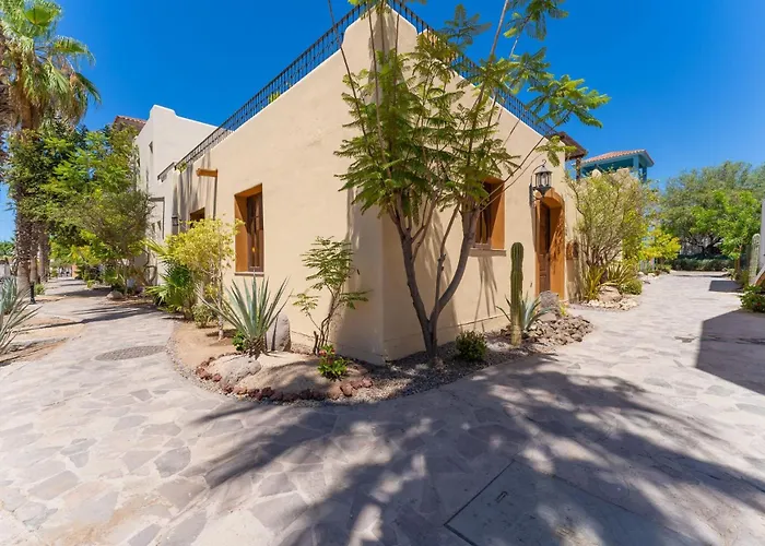 Relaxing Home Steps Away From The Community Pool In Loreto Bay