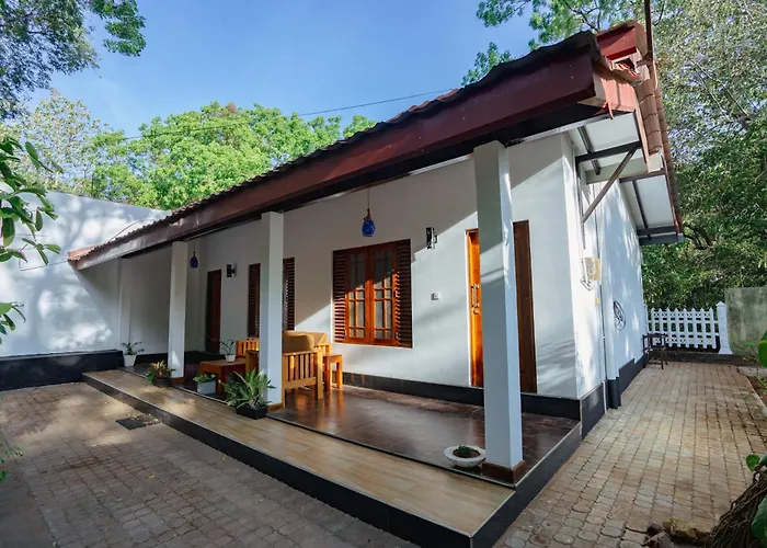 Mountain Edge By Yala Odyssey