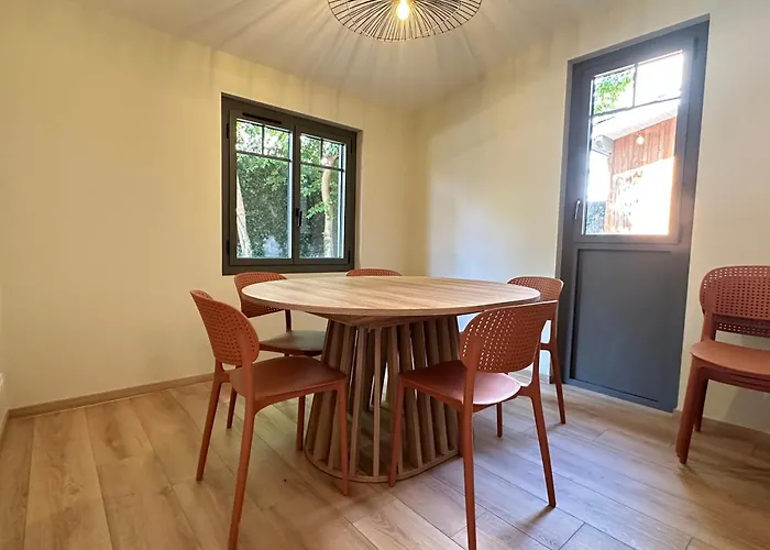 House For 8 With Garden & Terrace In Arcachon