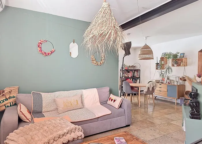 Maison Proche Centre Ville Avec Piscine Privee Et 2 Chambres - 4 Personnes