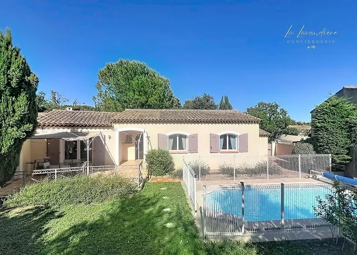 Villa Roca - Provence, Piscine, 8 Personnes, 3 Chambres, 6 Lits, Jardin