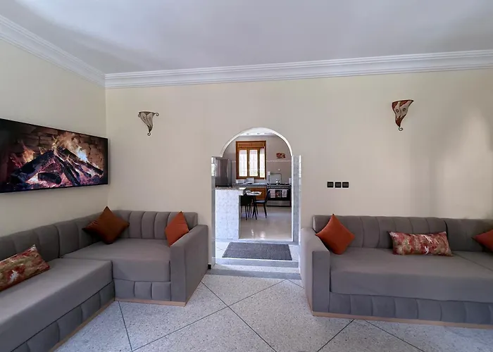Tilougasse Home And Garden