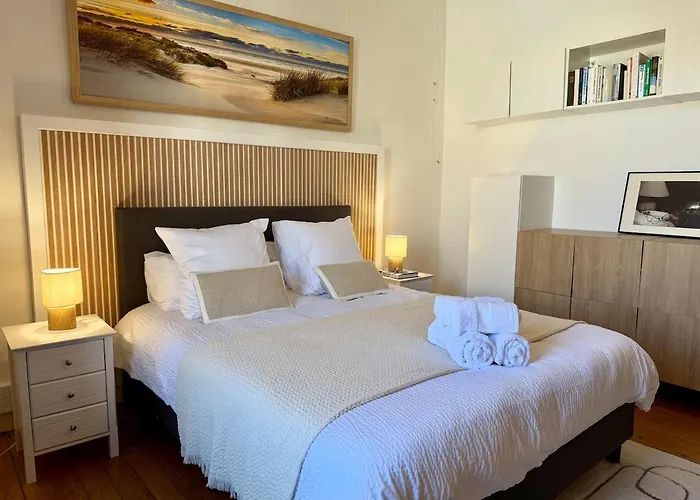 Maison 8 Personnes Et Salle De Cinema Privee