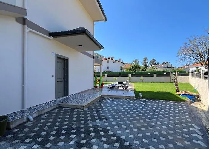 Modern Villa With Private Pool In Goecek Center