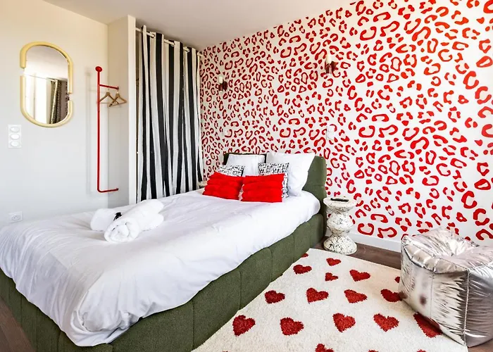 Pop Hotel