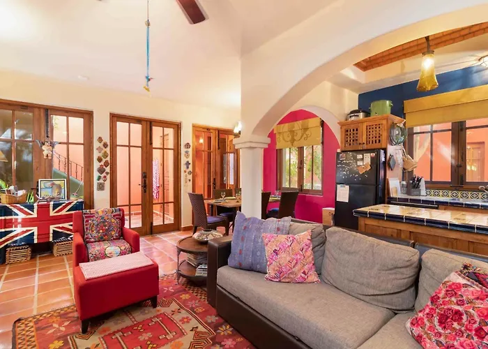 Beautiful Home In Founder S Few Steps From The Coffee Shop