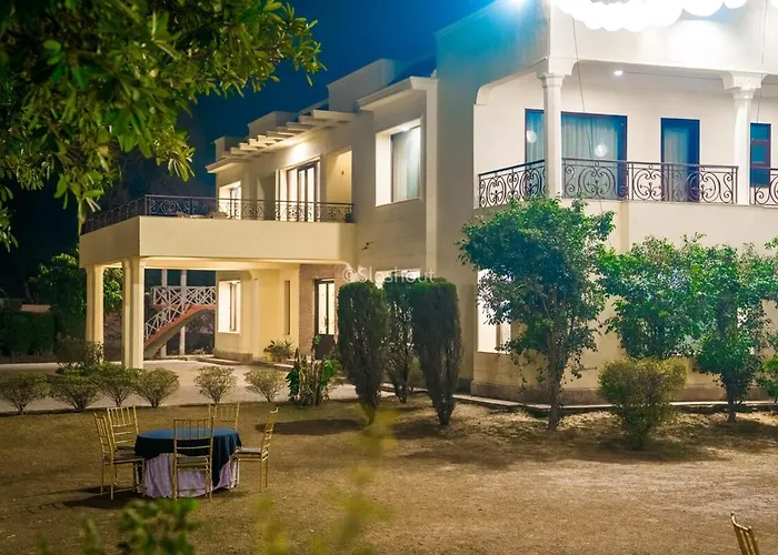 Luxotica Greens - 6 Bhk Luxury Villa In Chattarpur