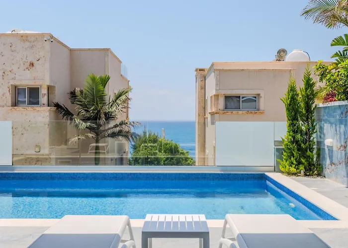 Olymp Royal Palace - Beachfront Luxury Estate