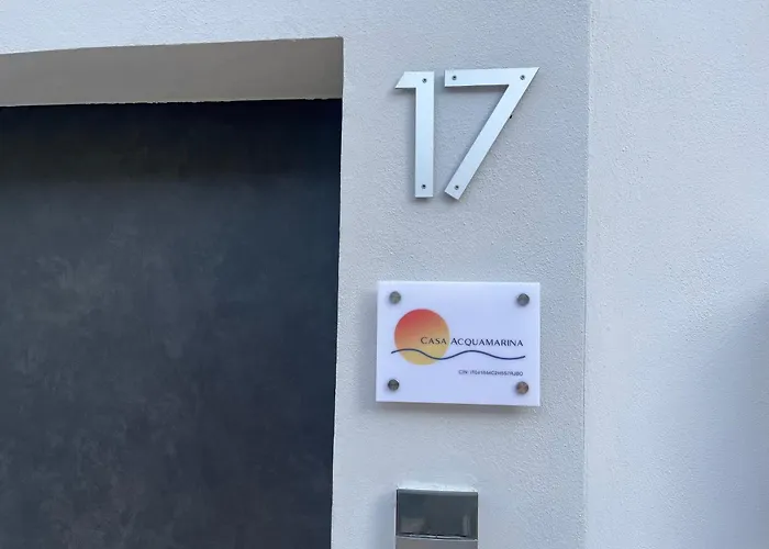 Casa Acquamarina Tra Centro, Mare E Porto