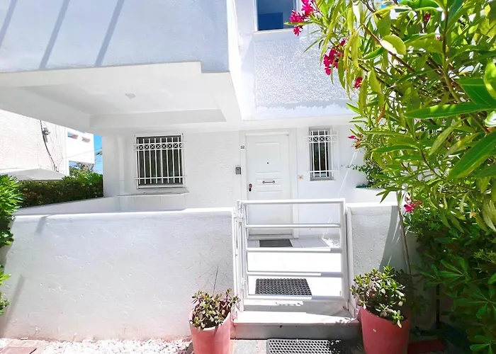 Rafina Blue Horizon Maisonette With Garden By Μρs