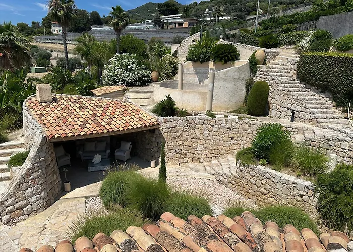 Villa Maria Pia - Mediterranean Luxury, Sea Views, Private Beachfront Parking, Near Monaco & France