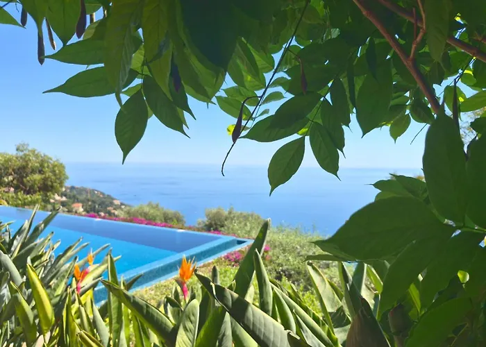 Villa La Meridienne-Piscine-Vue Mer-9 Pers