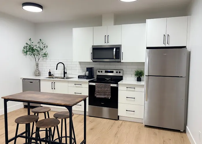 Upscale One Bedroom Suite In New Build