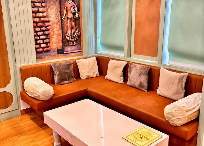 Serene By Shvisa Home Stays Boutique Studio