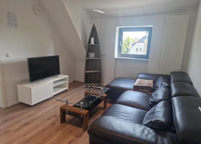 Moderne Top-Wohnung Zentral, Nahe Kinderklinik Mit Parkplatz