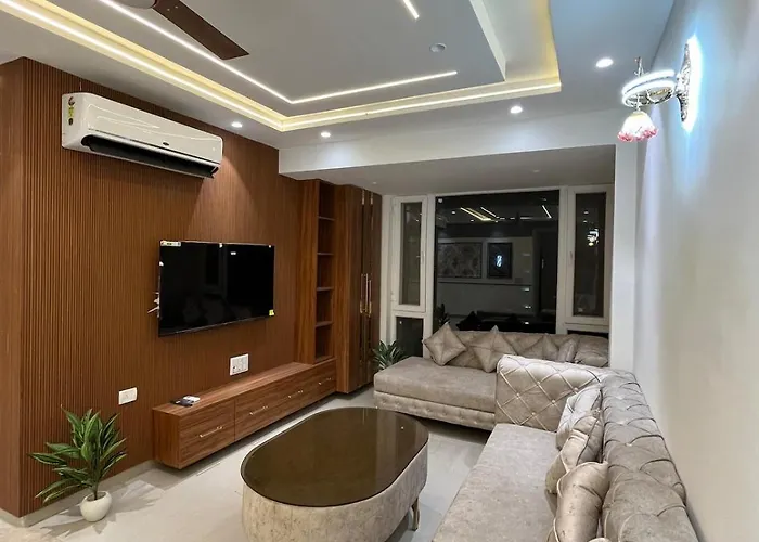 Zivora By Vaayu Sanctum 3Bhk 10 Min From The Taj Mahal
