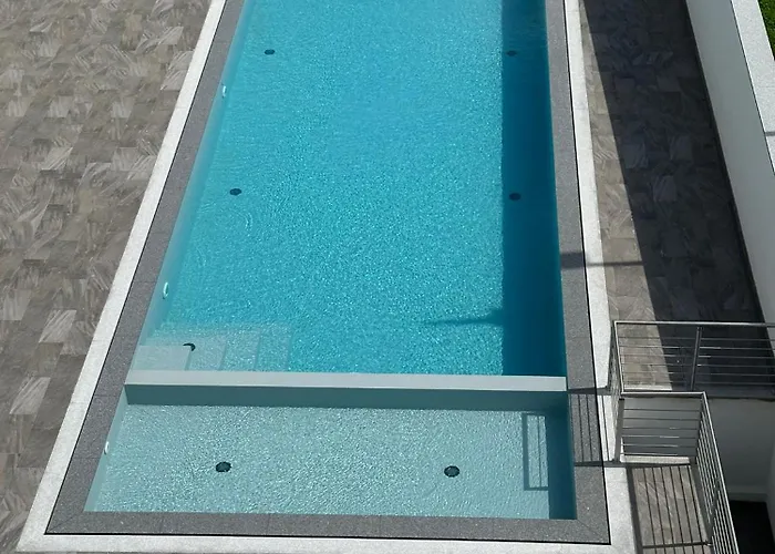 Apartamento Com 3 Quartos E Piscina Em Pombal