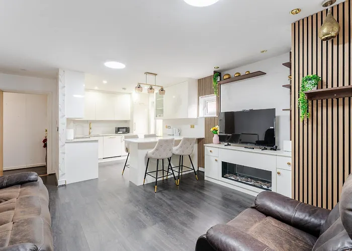 2 Bedroom Contractor And Family Apartment Hounslow