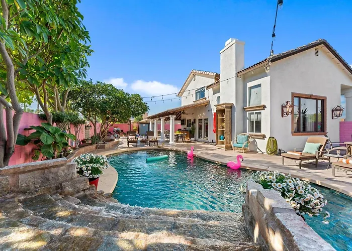 Themed 5Br Retreat: Pool With Waterfall, Game Room, Moroccan Lounge - Coachella