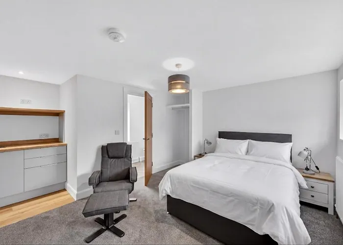 Stoney Suites