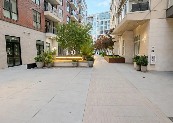 Glendale Luxe Stays - Downtown