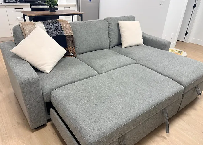 Upscale One Bedroom Suite In New Build