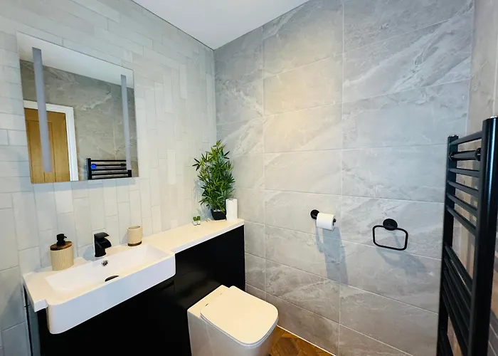 Station House Flat 4 - 2 Bedrooms - Free Parking - Nintendo Switch