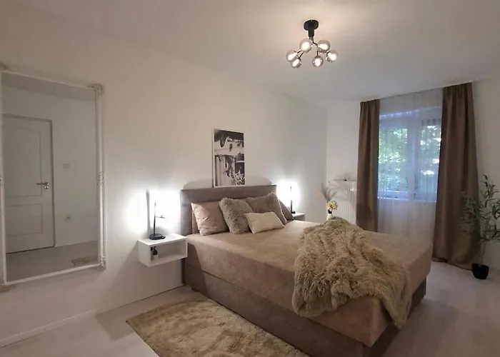 Pt Residence