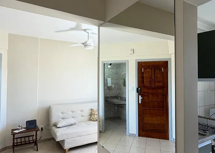 Hospedagem Completa A Passos Da Orla De Atalaia